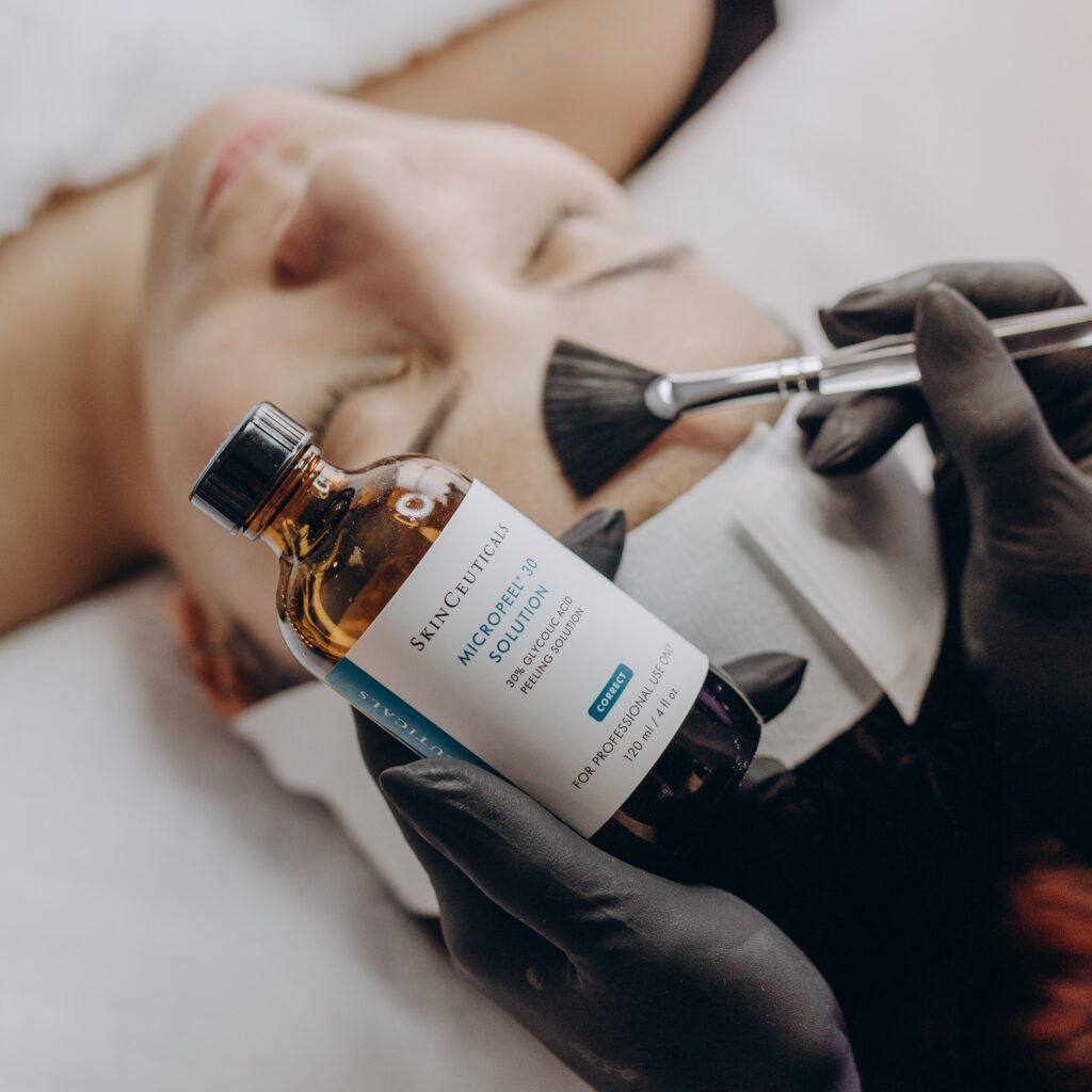 Ávaxtasýrumeðferð - MICROPEEL